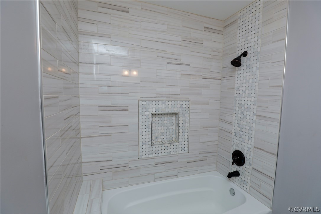 4437 Cogbill Road North Chesterfield, VA 23234 - Photo 29 of 45 Second full bathroom on first floor