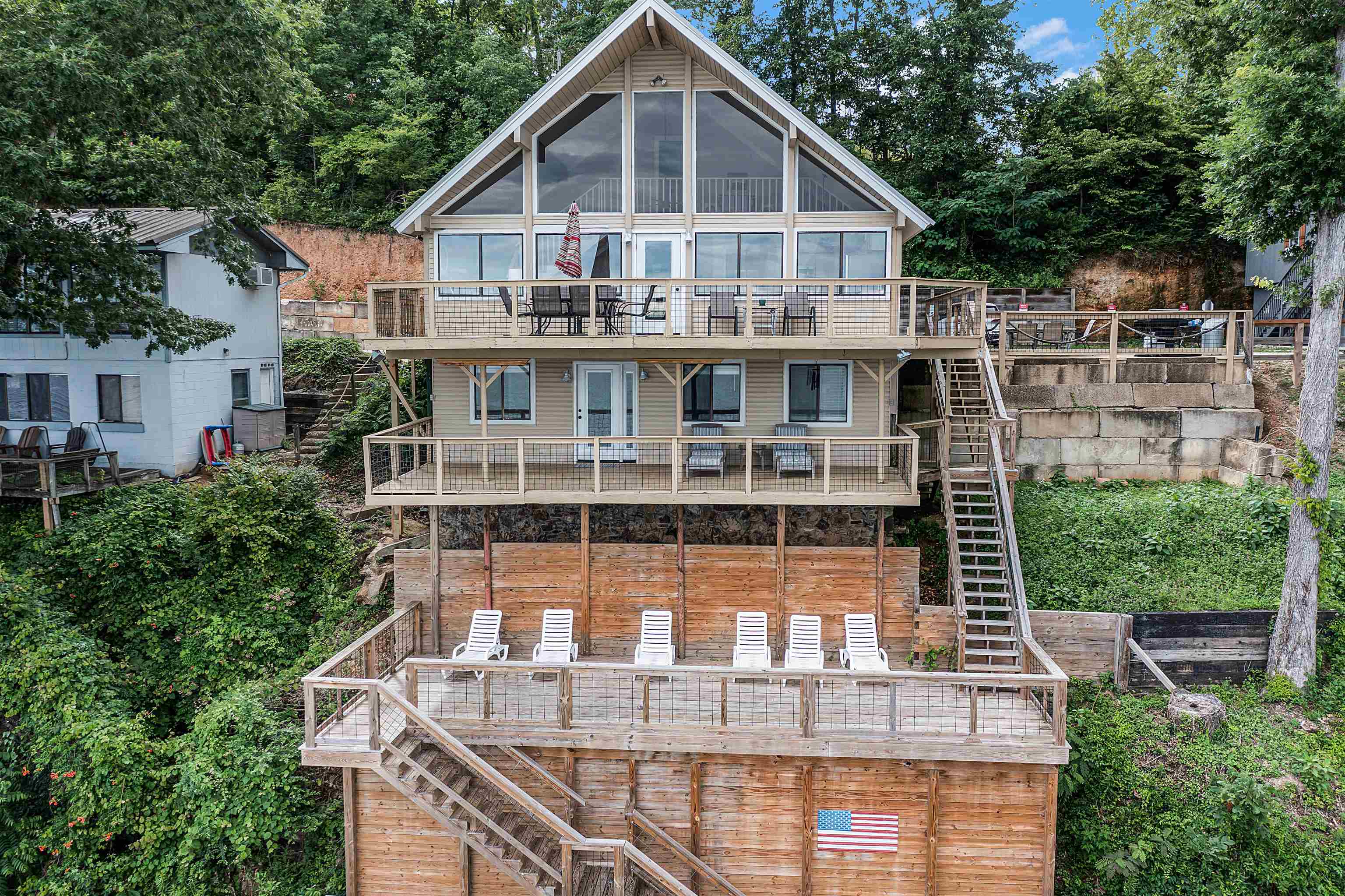 77 Cr 262 Road Iuka, MS 38852 - Photo 1 of 23 3 levels of entertainment and separate bedrooms/bathrooms