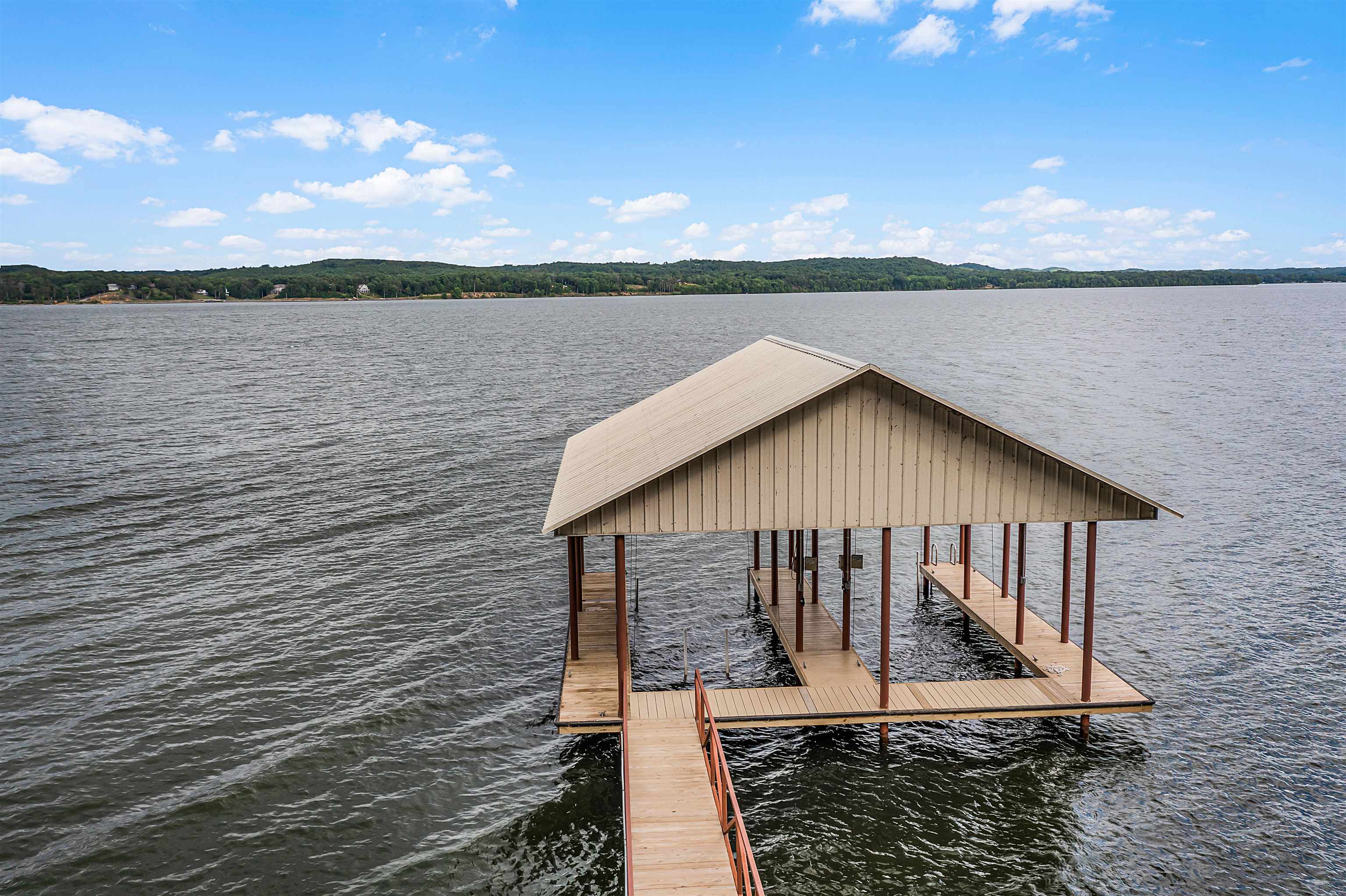 77 Cr 262 Road Iuka, MS 38852 - Photo 18 of 23 Double slip boat dock