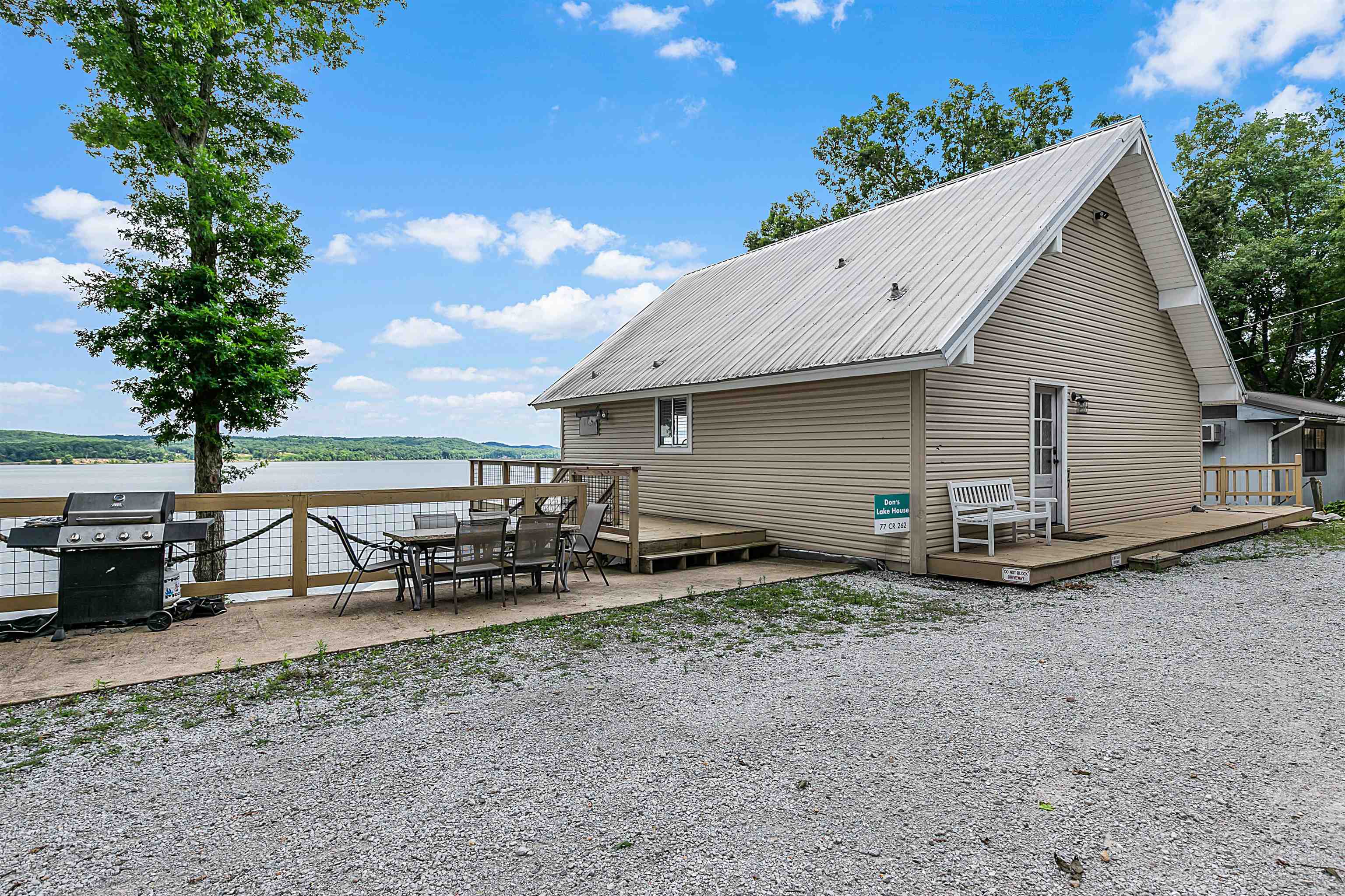 77 Cr 262 Road Iuka, MS 38852 - Photo 19 of 23 Parking pad with 5 private parking spots