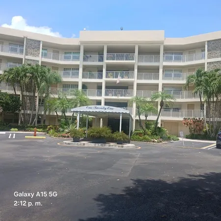 $350,000 | 800 Cypress Grove Drive, Unit 312, Pompano Beach, FL 33069
