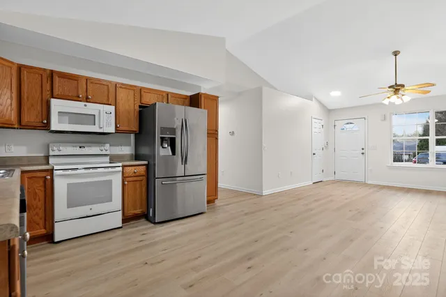 $254,000 | 768 Cannonsburg Drive, Duncan, SC 29334