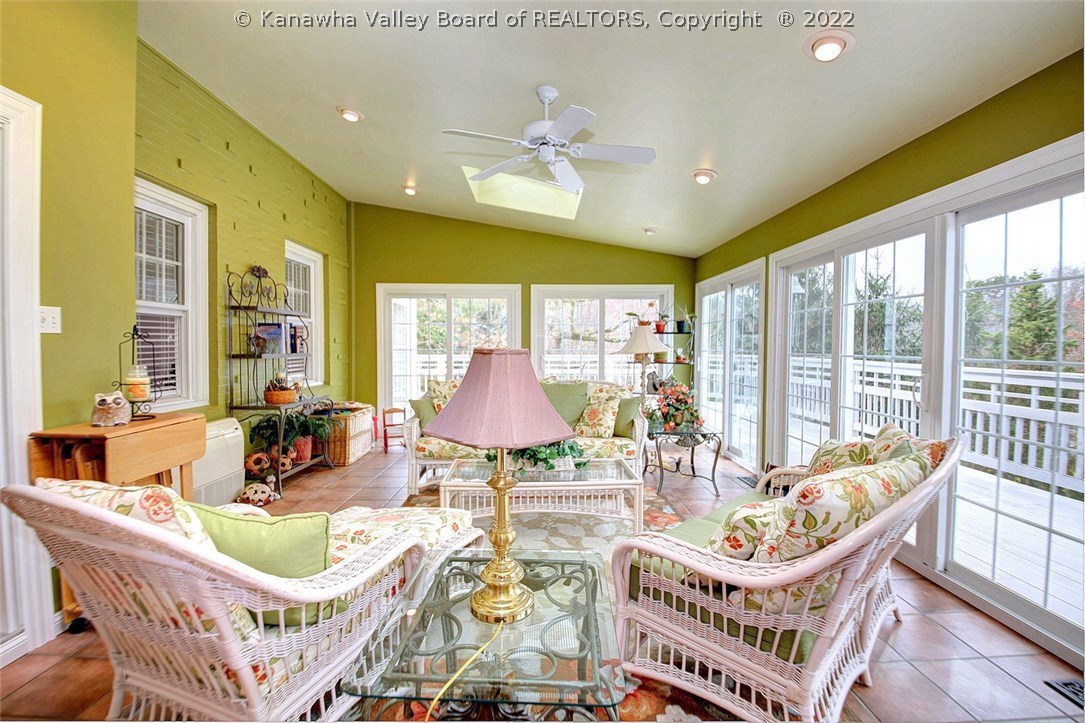 1722 Loudon Heights Road Charleston, WV 25314 - Photo 12 of 30 Gallery Image 12