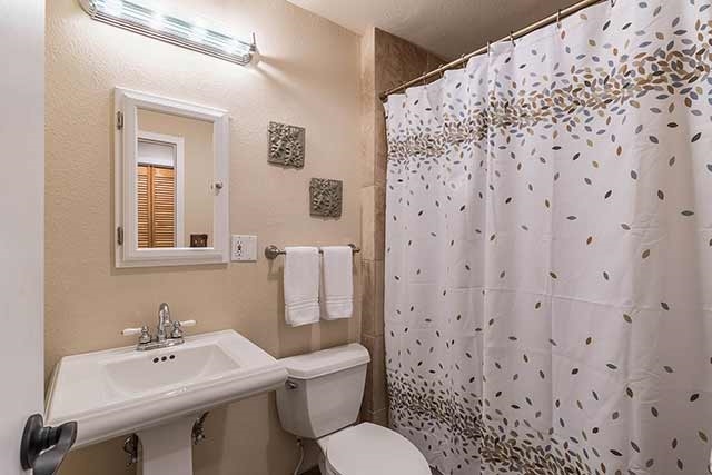 11880 Baden Road Truckee, CA 96161 - Photo 12 of 14 Gallery Image 12