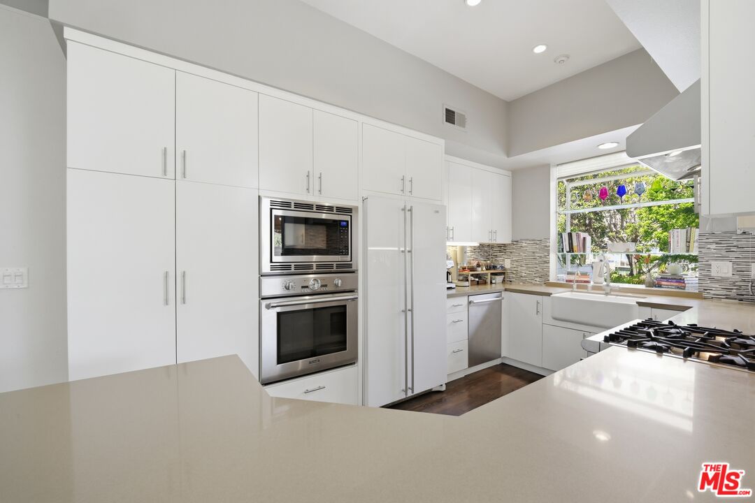 650 Harbor Street, Unit 4 Venice, CA 90291 - Photo 11 of 39