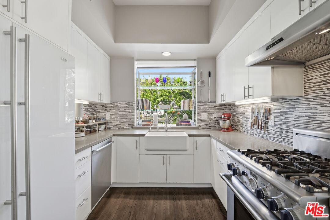650 Harbor Street, Unit 4 Venice, CA 90291 - Photo 12 of 39