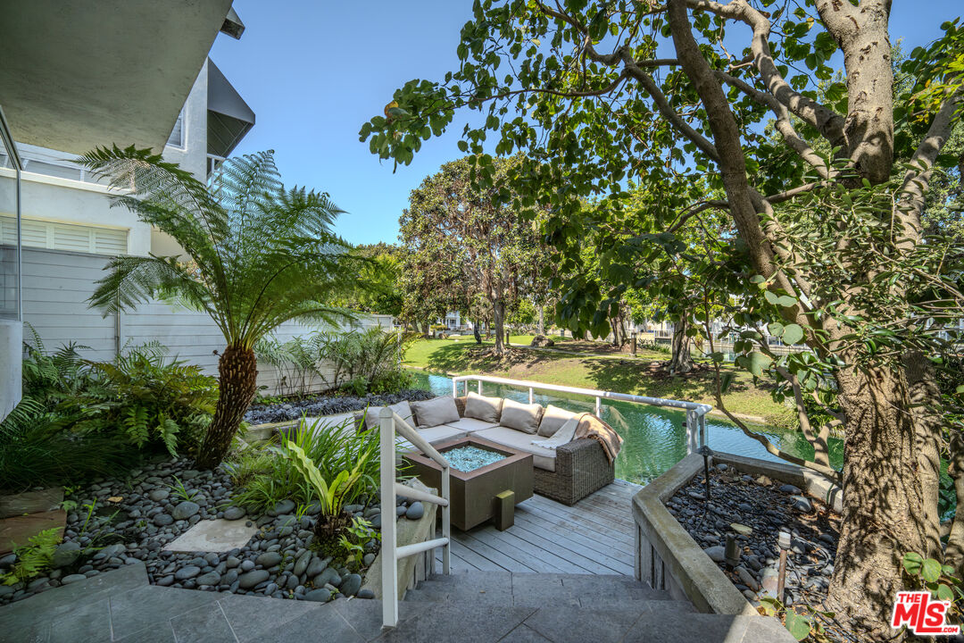 650 Harbor Street, Unit 4 Venice, CA 90291 - Photo 18 of 39