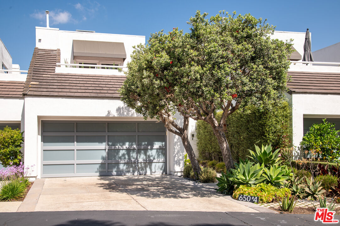 650 Harbor Street, Unit 4 Venice, CA 90291 - Photo 2 of 39