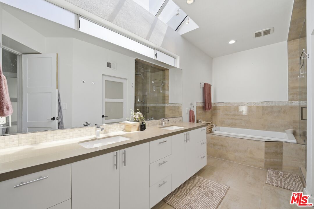 650 Harbor Street, Unit 4 Venice, CA 90291 - Photo 25 of 39