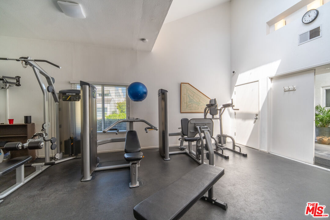 650 Harbor Street, Unit 4 Venice, CA 90291 - Photo 35 of 39