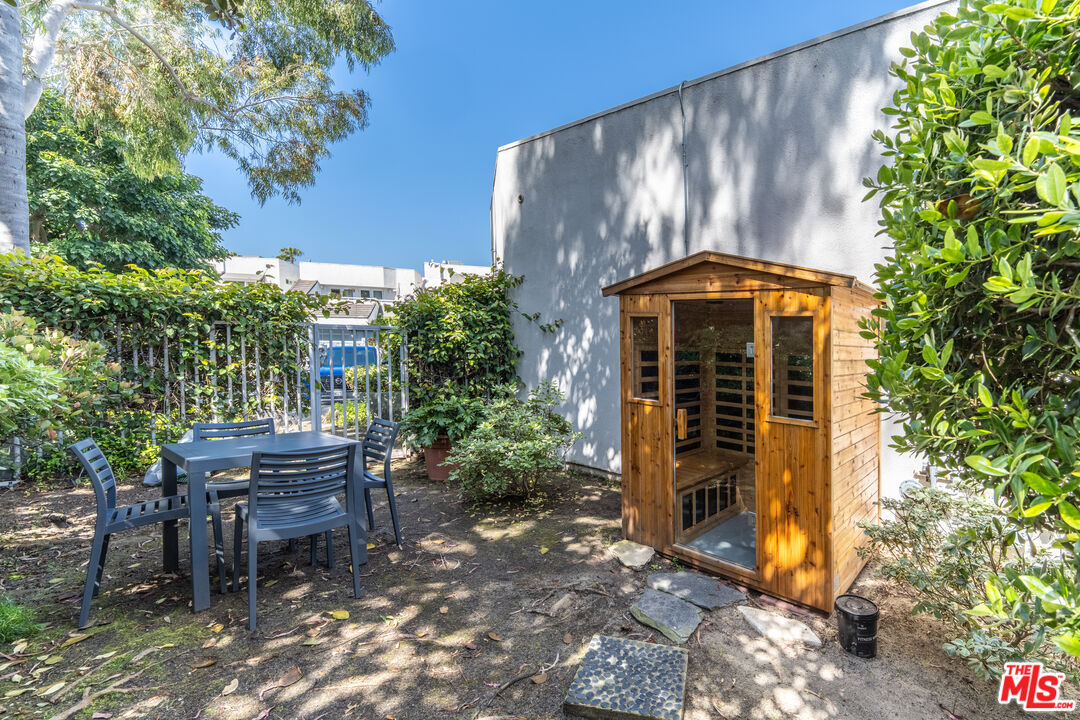 650 Harbor Street, Unit 4 Venice, CA 90291 - Photo 38 of 39