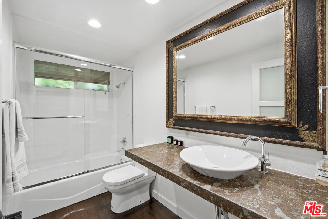650 Harbor Street, Unit 4 Venice, CA 90291 - Photo 10 of 39