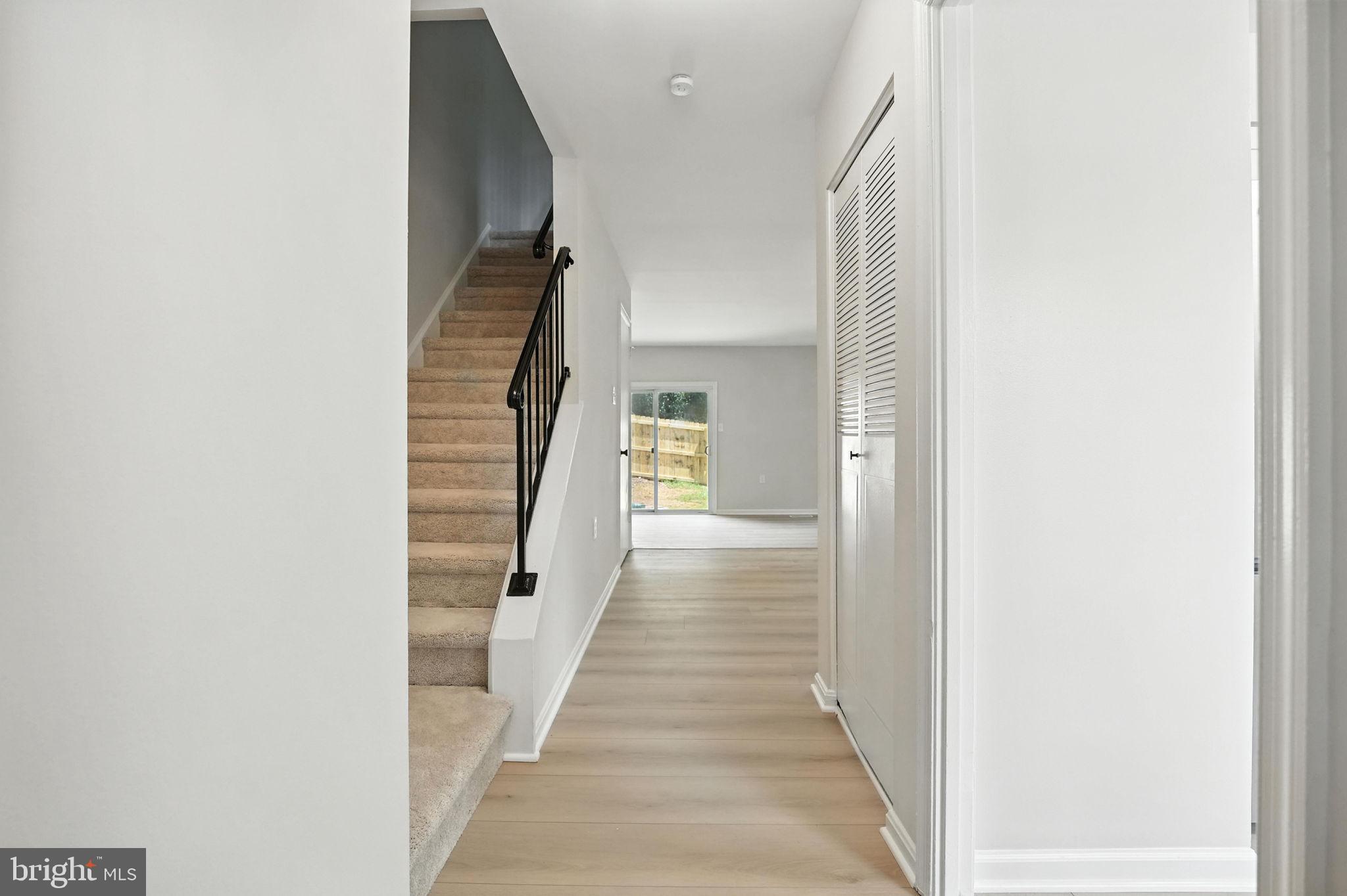 3028 Seminole Road Woodbridge, VA 22192 - Photo 2 of 30 WOW