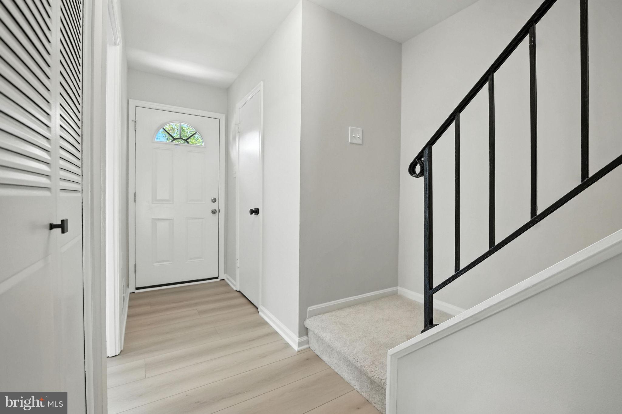 3028 Seminole Road Woodbridge, VA 22192 - Photo 3 of 30 New front door and flooring