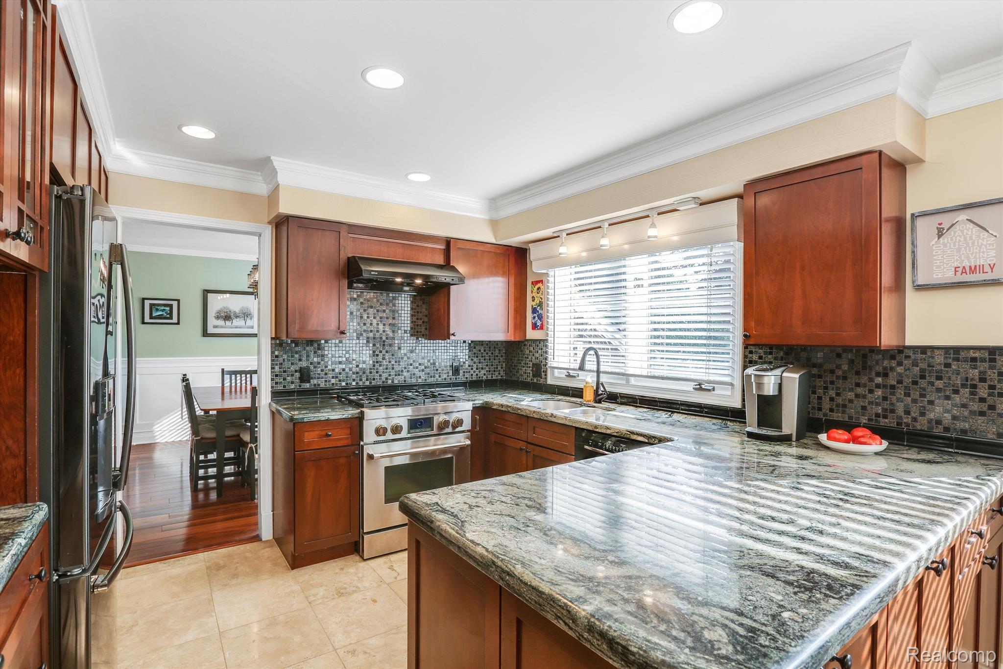 18690 Levan Road Livonia, MI 48152 - Photo 13 of 51