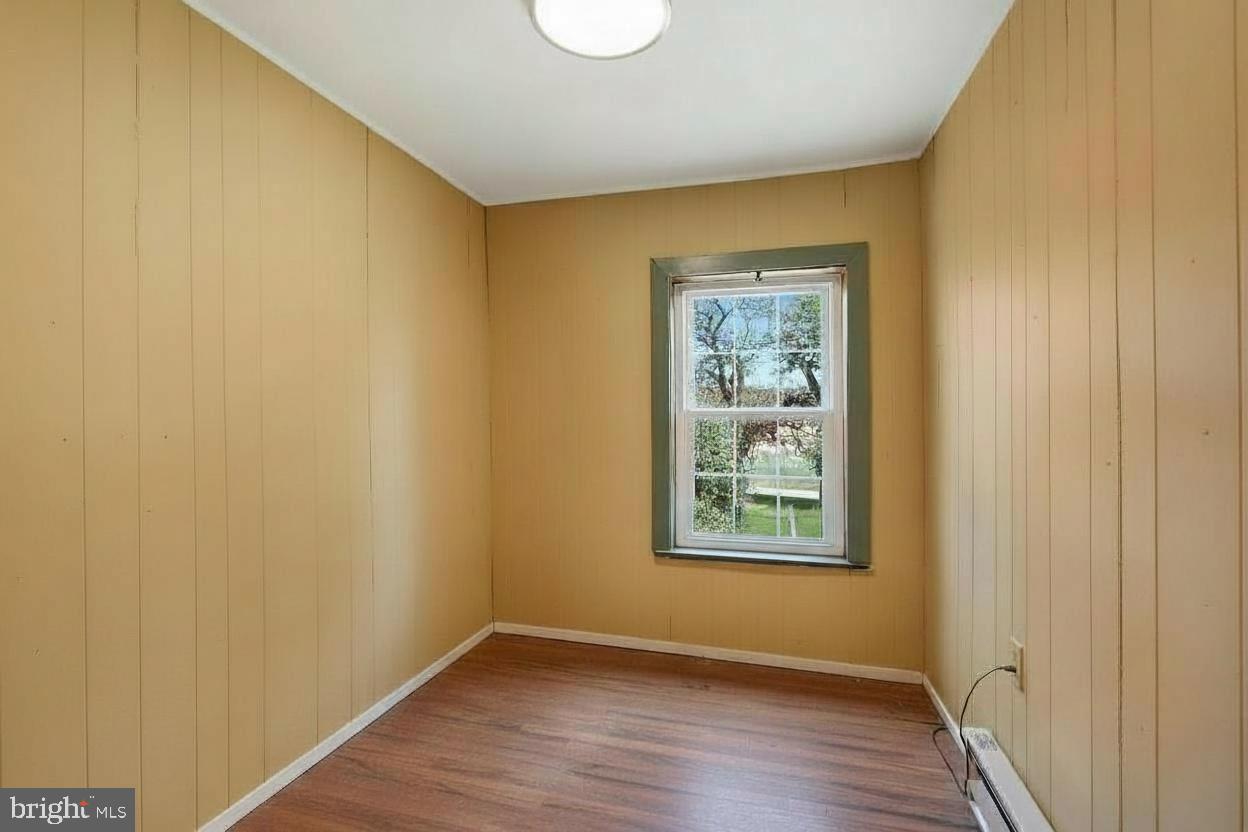 1420 Daisy Road Woodbine, MD 21797 - Photo 23 of 32 Third Bedroom