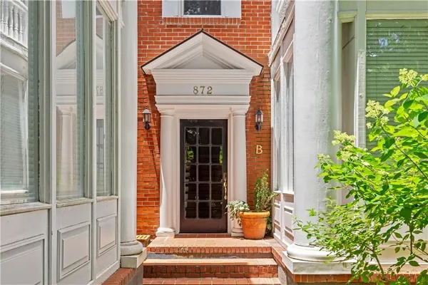 a view of entrance of the house