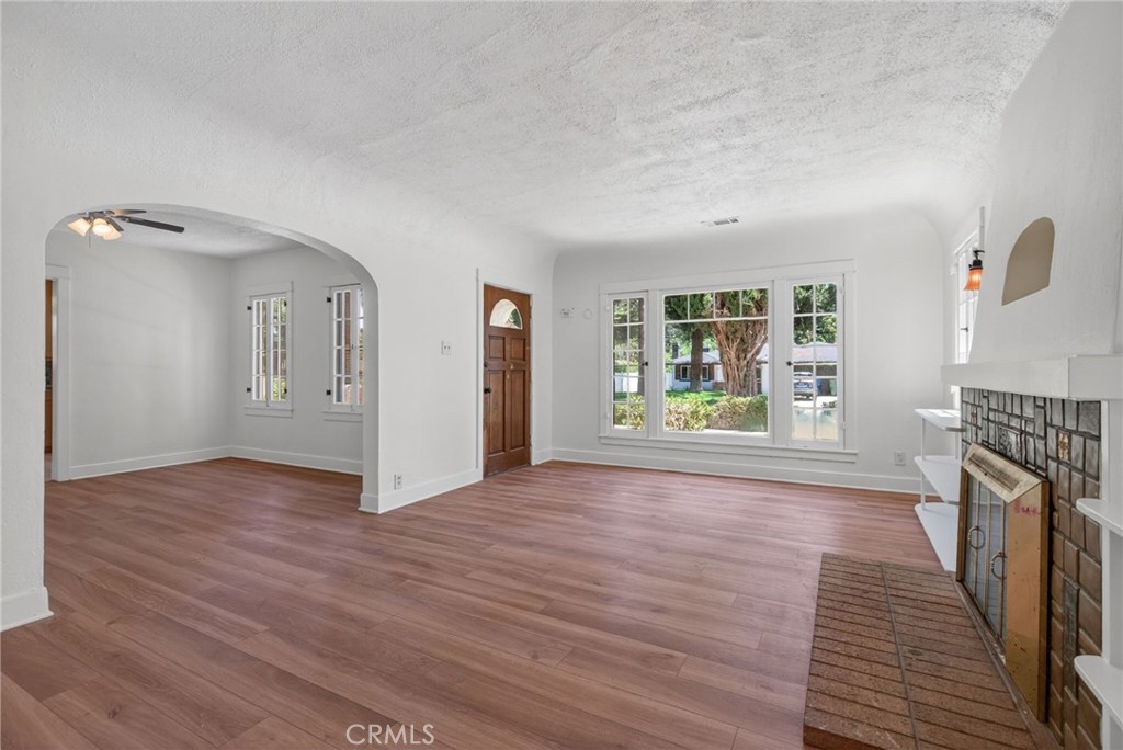3956 Beechwood Place Riverside, CA 92506 - Photo 7 of 31