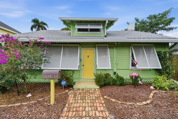 $5,400 | 117 South Palmway, Lake Worth Beach, FL 33460