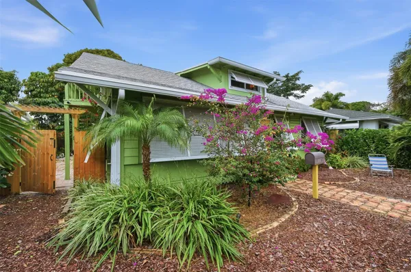 $5,400 | 117 South Palmway, Lake Worth Beach, FL 33460