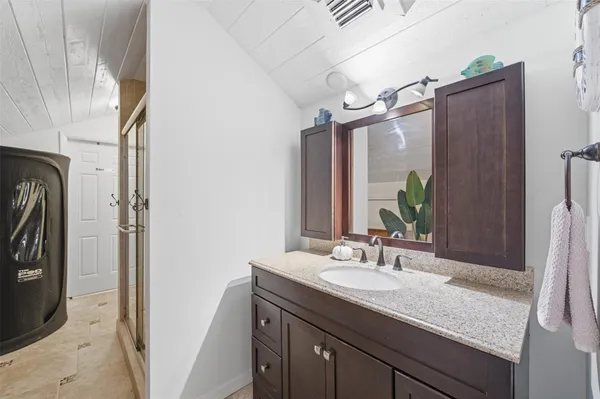 $5,400 | 117 South Palmway, Lake Worth Beach, FL 33460