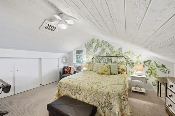 $5,400 | 117 South Palmway, Lake Worth Beach, FL 33460