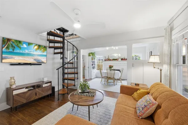 $5,400 | 117 South Palmway, Lake Worth Beach, FL 33460