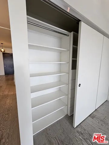 $520,000 | 1111 South Grand Avenue, Unit 1014, Los Angeles, CA 90015