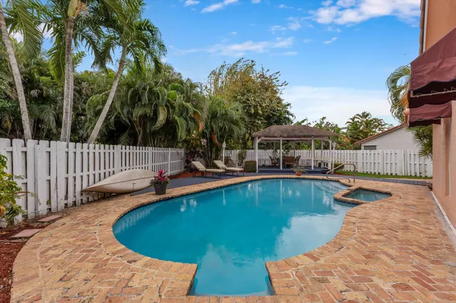 $689,000 | 8538 Northwest 21st Manor, Coral Springs, FL 33071