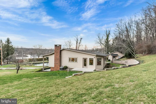 $435,000 | 125 Housel Road, Hopewell, PA 16650