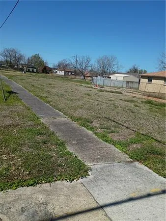 $12,500 | 2300 Alabo Street, New Orleans, LA 70117