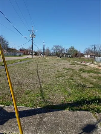 $12,500 | 2300 Alabo Street, New Orleans, LA 70117