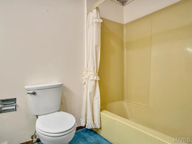 $225,000 | 201 South Oak Lane, Okawville, IL 62271