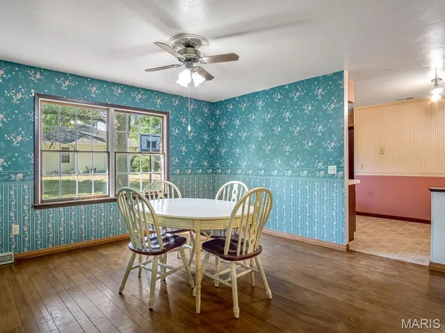 $225,000 | 201 South Oak Lane, Okawville, IL 62271