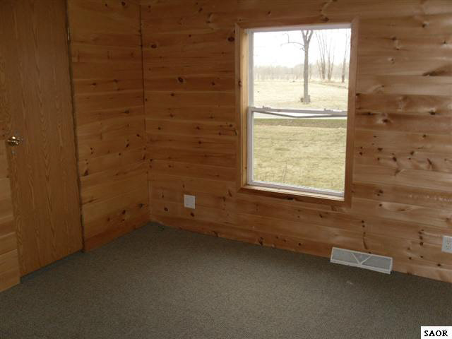 3610 East Miller Road Bancroft, MI 48414 - Photo 5 of 9 41539-4.JPG
