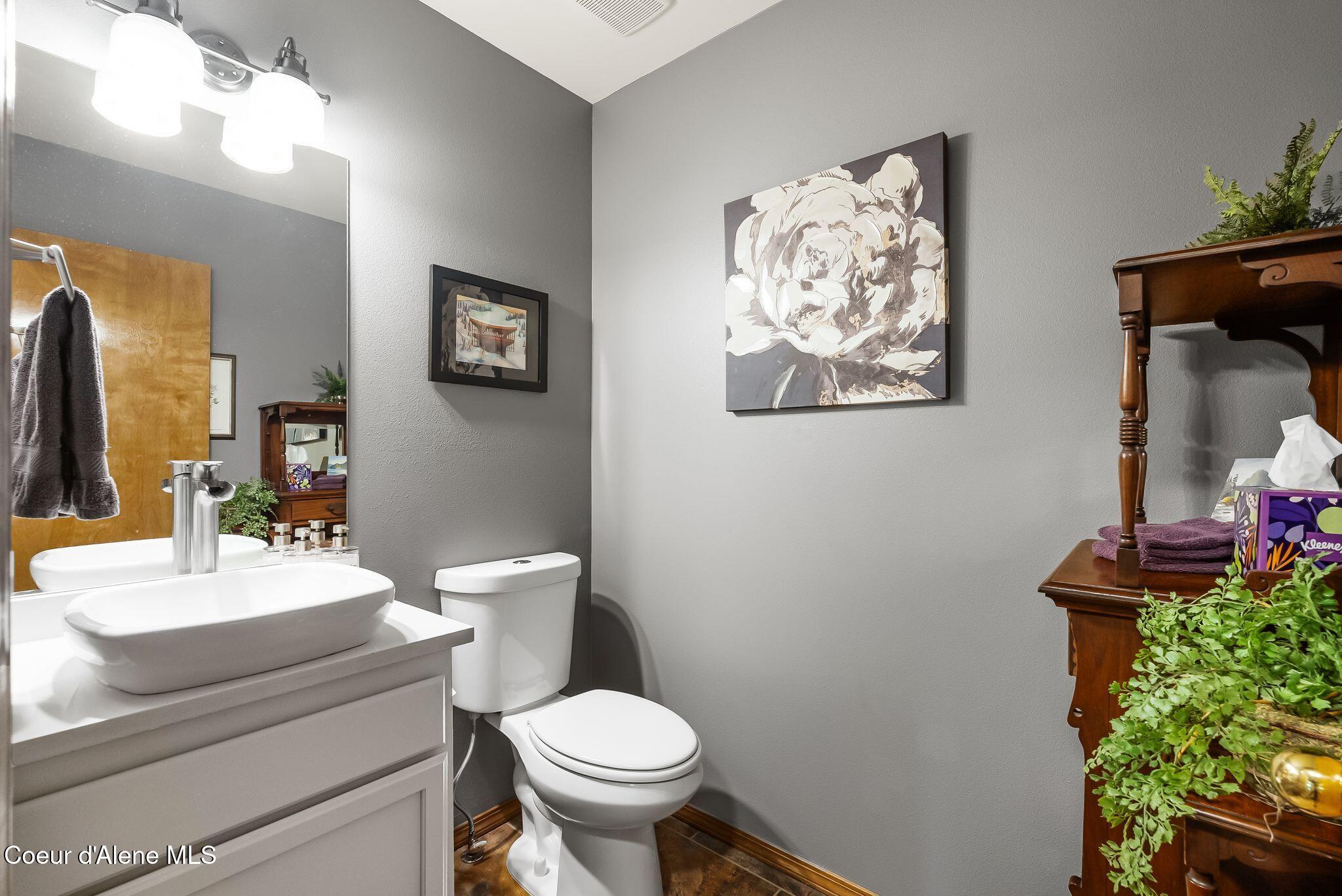1407 Mathison Drive Sandpoint, ID 83864 - Photo 25 of 52 12_KFM09685