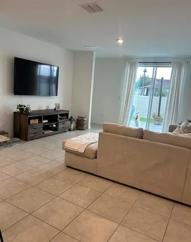 $2,300 | 3445 Monaco Drive, Davenport, FL 33897