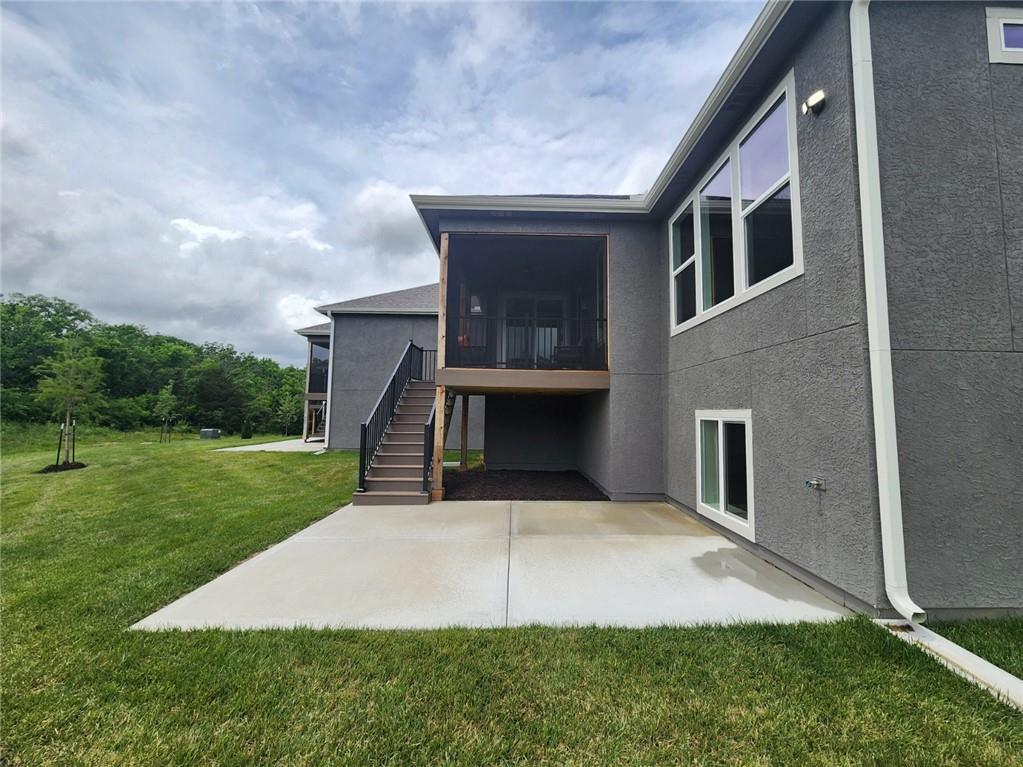 11546 South Olathe Vw Road Olathe, KS 66061 - Photo 2 of 31