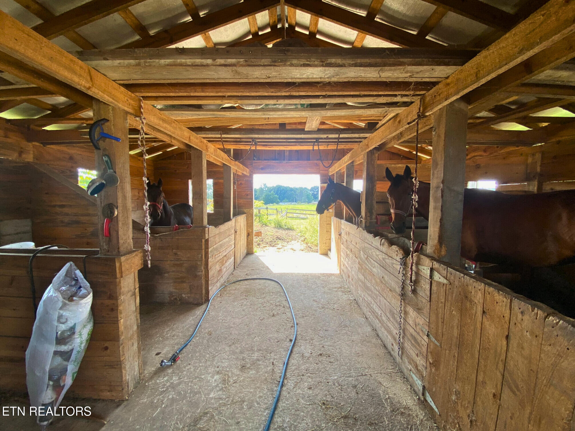 141 Central Avenue Lancing, TN 37770 - Photo 23 of 27 Barn Interior