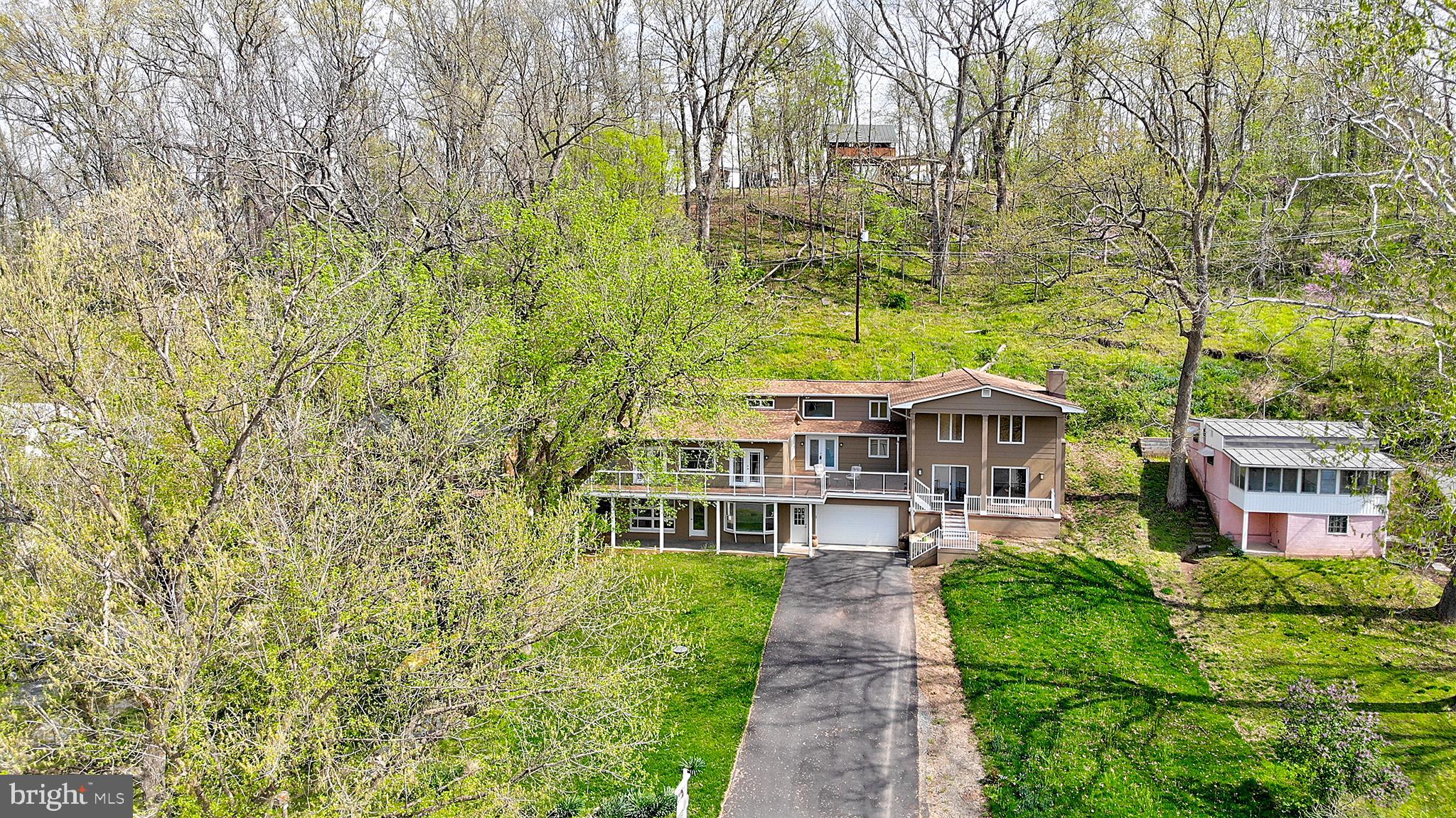 2083 Locke's Mill Road Berryville, VA 22611 - Photo 8 of 60 Gallery Image 8