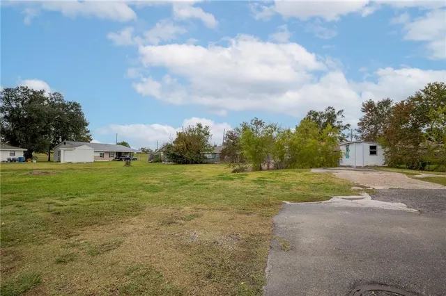 $54,000 | 11 Clayton Drive, Norco, LA 70079