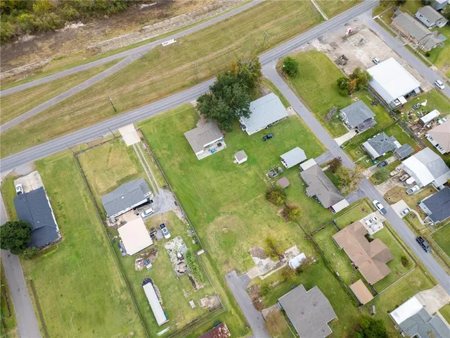 $54,000 | 11 Clayton Drive, Norco, LA 70079