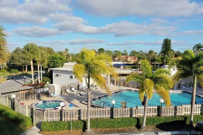 1950 Southwest Palm City Road, Unit 13303 Stuart, FL 34994 - Photo 29 of 34 Pool