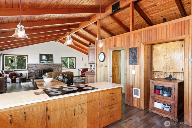 $595,000 | 10806 West Morris Boulevard, Steilacoom, WA 98388