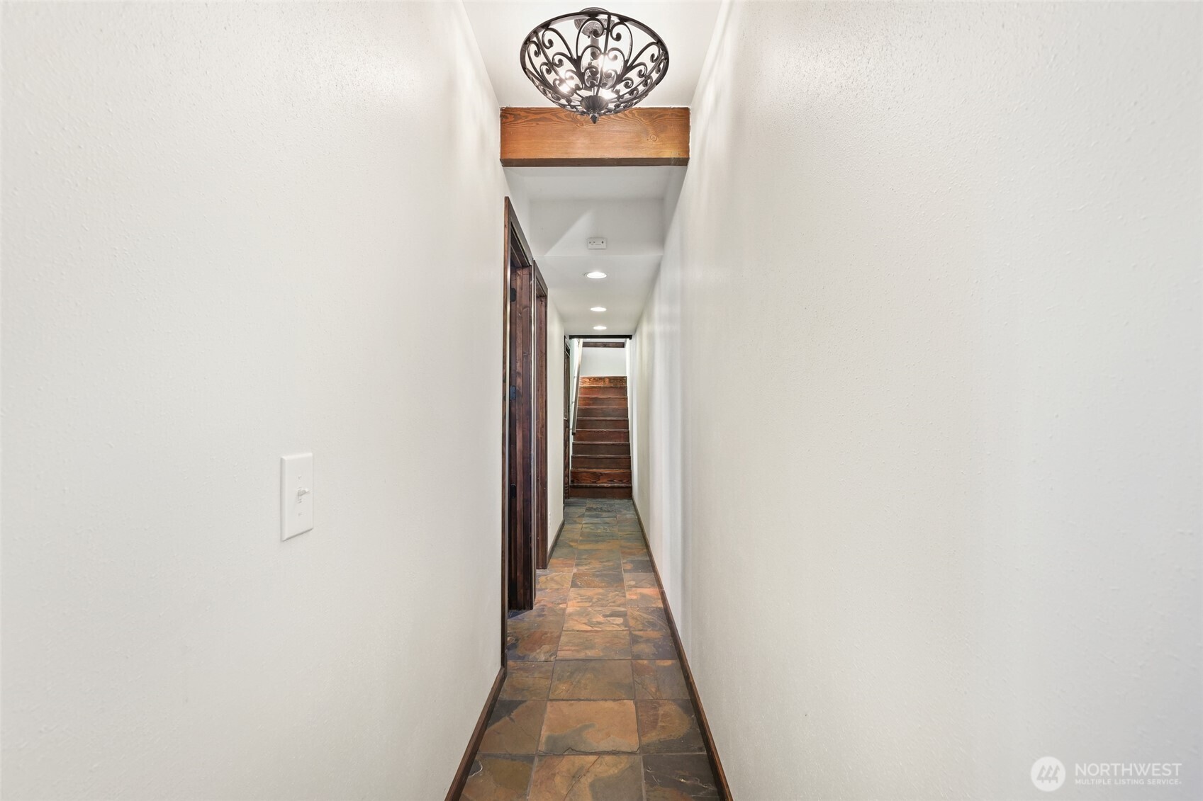 10806 West Morris Boulevard Steilacoom, WA 98388 - Photo 20 of 39