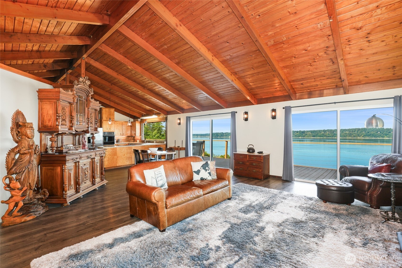 10806 West Morris Boulevard Steilacoom, WA 98388 - Photo 5 of 39