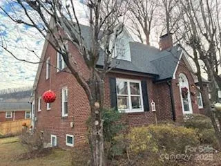 $347,000 | 110 Lincoln Avenue, Marion, NC 28752