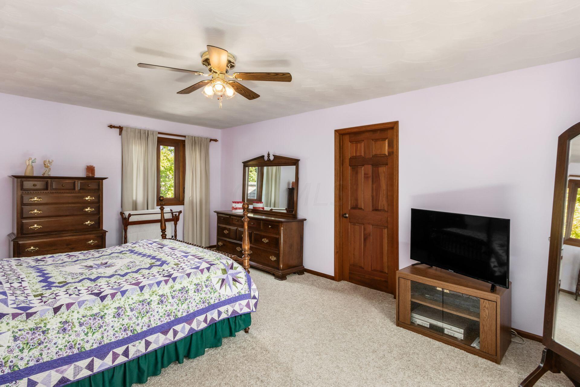 645 River Trace Road Westerville, OH 43081 - Photo 27 of 47 033_-c95be12c683a_E River-066