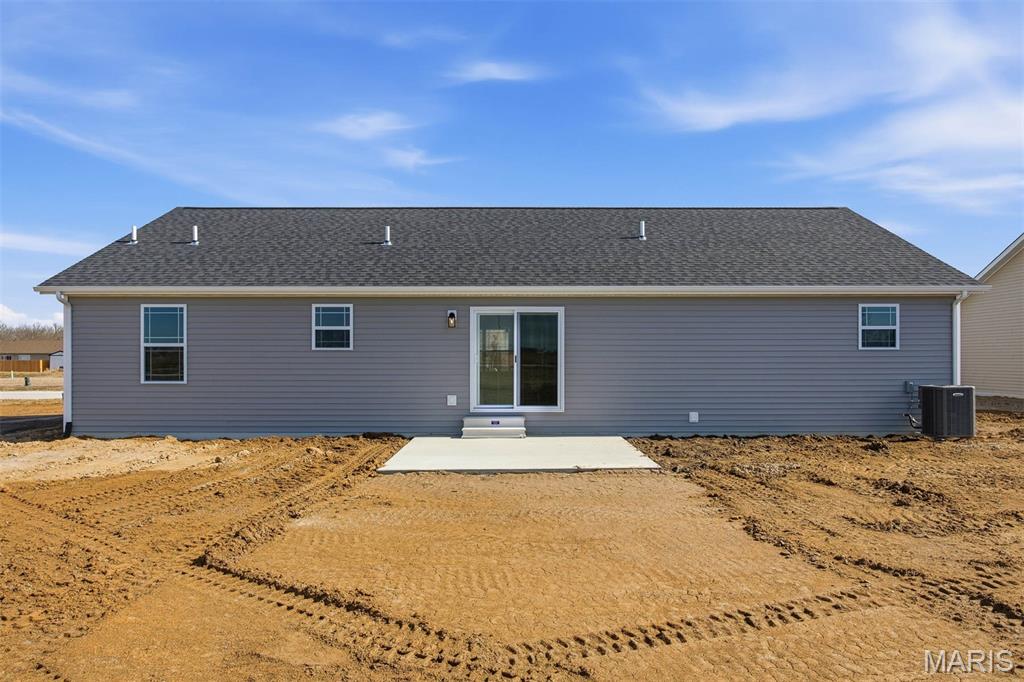 4823 Fitz James Crossing Highland, IL 62249 - Photo 36 of 53