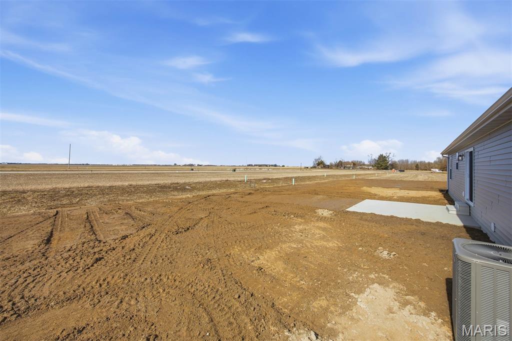 4823 Fitz James Crossing Highland, IL 62249 - Photo 39 of 53